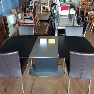 【ななゆう】BoConcept ダイニングテーブル＋マリポーザチェア4脚 BoConcept ダイニングテーブルとチェア4脚のセット ななゆう