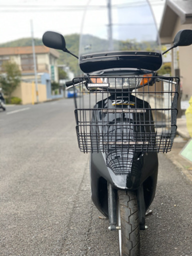 値段改定しました！AF34 大型バスケット、ウィンドスクリーン、サイドスタンド付き　原付　50cc