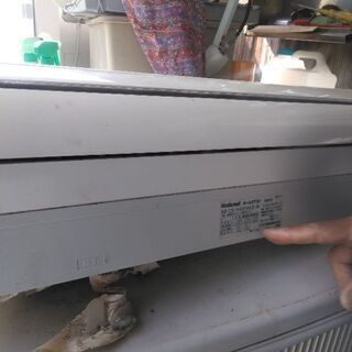 4 k クーラー14畳用200v cs-h40a2z-w 城間の倉庫で保管！