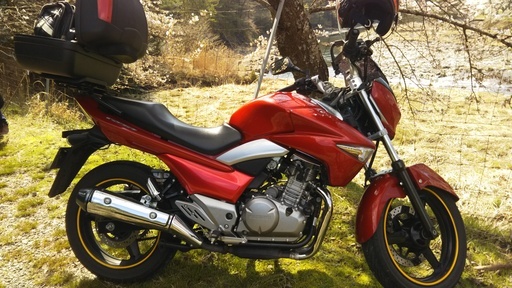 ♪ GSR250 低走行 自賠責残有 オプションパーツ多 ♪