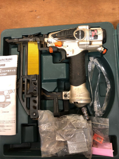 HITACHI 日立工機 N5004MF フロア用 タッカ 常圧 エア工具 - その他 