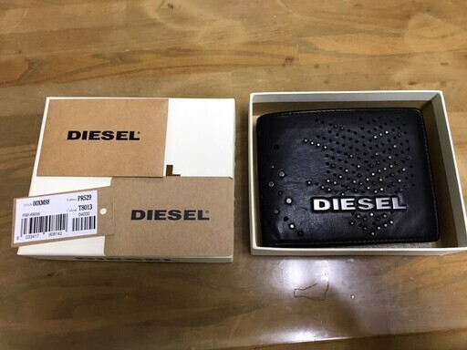 未使用品】 新品未使用品 DIESEL ディーゼル 財布 二つ折り 折り財布