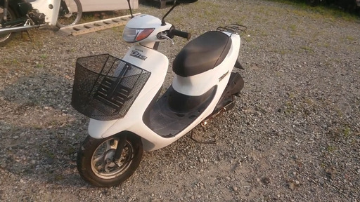 コロナ対策　通勤通学　ライブディオ 　車体　便利なサイドスタンド付き