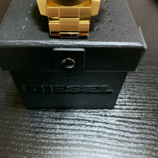 DIESEL オールゴールド 美品 今日限定取りに来てくれる方1万 DIESEL オールゴールド 美品 今日限定取りに来てくれる方1万