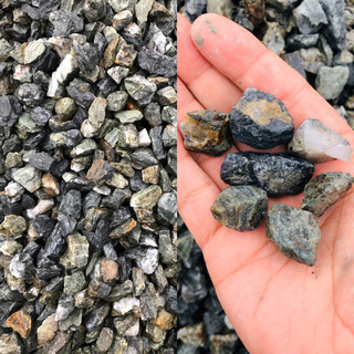 SALE！福岡　砕石　砂利　配達料込！※取引前に見積り必須‼️　外構　庭　車庫 SALE！福岡 砕石 砂利 配達料込！※取引前に見積り必須‼️ 外構