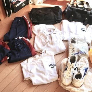 広島市立牛田中学校の男子用の体育着、制服、鞄等差し上げます。卒業...