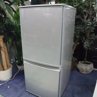 □R2103) SHARP シャープ 2ドア冷凍冷蔵庫 137L SJ-D14C-S シルバー