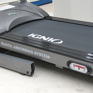 札幌市清田区 IGNIO 高品質 イグニオ トレッドミル R-16S ルーム  
