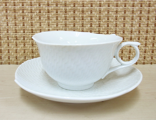 マイセン MEISSEN 波の戯れ ホワイト ティーカップ＆ソーサー セット 南12条店