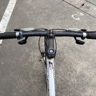 きまりました】 MERIDA クロスバイク TFS100 ギア3×8 ホワイト