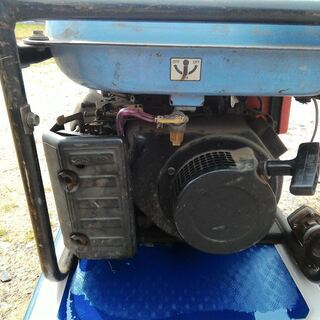 その他 エンジン発電機 ガソリンエンジン 発電機 2.3KVA 2300 実働 