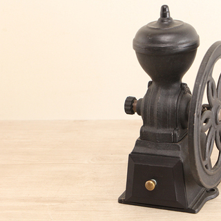 Kalita カリタ コーヒーミル 手挽き 鋳物 コーヒー 豆 珈琲 カフェ 手動式 ダイヤ レトロ アンティーク E747wygg こだわりや 北見店 北見のその他の中古あげます 譲ります ジモティーで不用品の処分