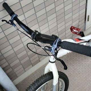 自転車　トライアル　MONTY　スタンド付