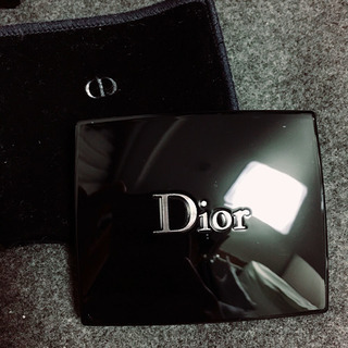 Dior アイシャドウ　パープル系