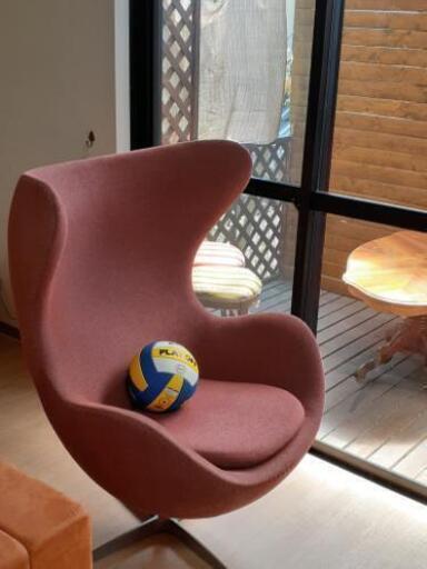 【ぺんぺん】アルネヤコブセン　エッグチェア(ロッキング機能付き) エッグチェア(ロッキングチェア) ぺんぺん】アルネヤコブセン エッグ