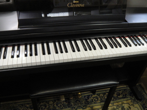 ヤマハ(YAMAHA) 電子ピアノ クラビノーバ CLP-560 椅子付き ヤマハ(YAMAHA) 電子ピアノ クラビノーバ CLP-560 椅子付き