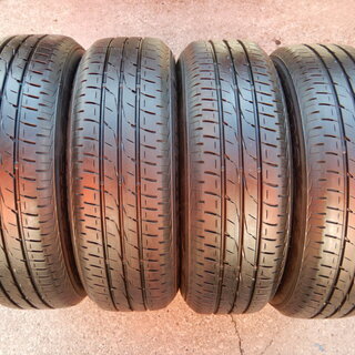 Ｔｒｅｆｆｅｒ　１５インチ　アクア、ヴィッツ、フィット、キューブ