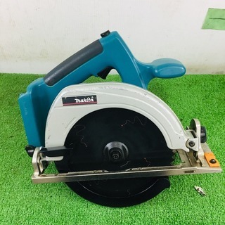 マキタ SS710D 充電式丸ノコ【リライズ野田愛宕店】【店頭取引限定】【中古】 マキタ SS710D 充電式丸ノコ【リライズ野田愛宕店】【店頭取引限定