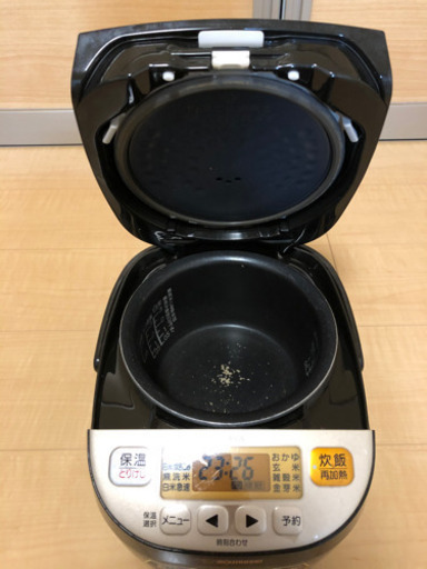 象印　炊飯器　3合炊き　NL-BS05
