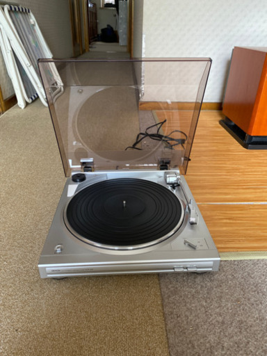 レコードプレーヤーとスピーカーのセット