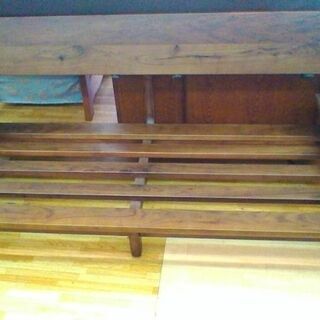 飛騨産業キツツキマーク　ウォールナット材　3人掛けソファ