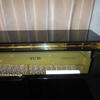 アップライトピアノ　ヤマハ　YAMAHA　YU30　2002年製　中古