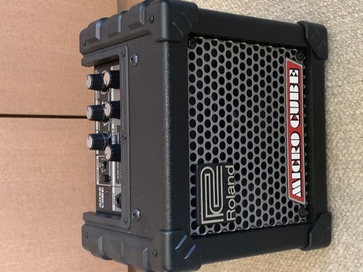 Fender stratocaster + Roland micro cube をセットで譲ります