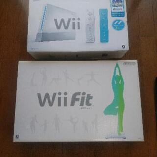 【お取引中】Wii、WiiFit、ソフト3本、家族で遊べます。
