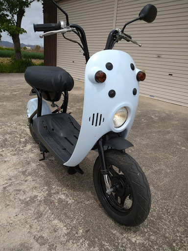 スズキ チョイノリ（50cc）カラー：アイスブルー 実動車です