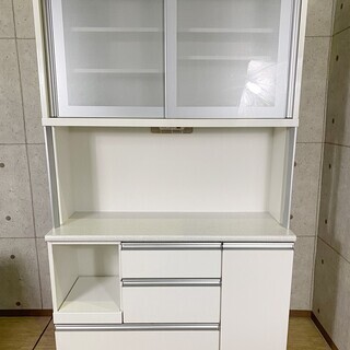 状態良好！パモウナ3枚扉食器棚【トレファク上尾店】