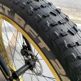 お渡し待ち】ファットバイク TRINXトリンクス 26インチ