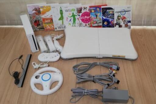 Wiiセット(本体、Wii Fit、ソフト8本)