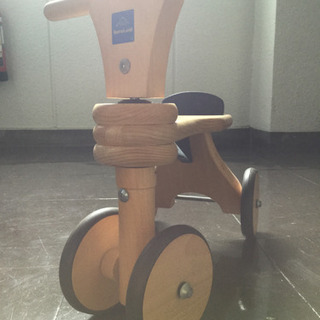 BomeLund（ボーメルンド）木製三輪車