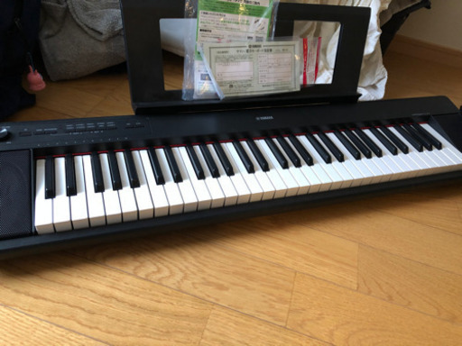 電子ピアノ　piaggero NP-12B