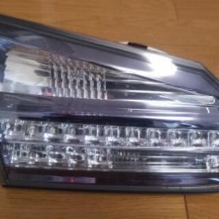 2年保証　修理済み　レクサス　ＨＳ トランク側　テールランプ　運転席　右側 レクサス HS250h テールランプ修理 トランク側 | ガレージ
