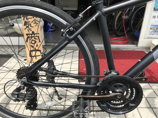 スタッフおすすめ！】・マットブラックのド派手なクロスバイク入荷し 