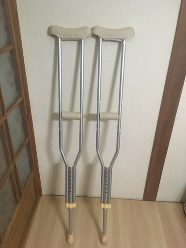 松葉杖