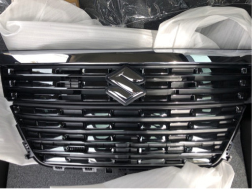 スペーシアカスタム MK53S フロントグリル 新車即取外し 新車外し