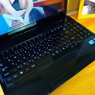 corei5メモリ8Gの超高性能Lavie♪ ブルーレイ対応☆ 高級感のある 