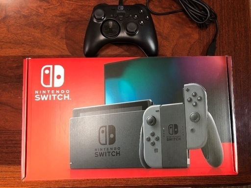 任天堂Switch(美品、箱有)＋純正コントローラ売ります。
