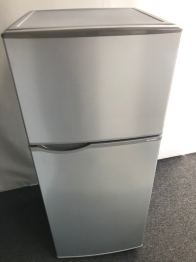 競売 シャープ　２０１７年製　２ドア冷凍冷蔵庫　１１８Ｌ 冷蔵庫