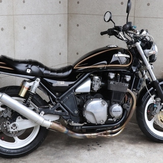 ゼファー1100 A1　旧車 　Z1ブラック火の玉ニューペイント　カスタム　綺麗