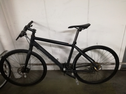 CANNONDALE(キャノンデール) クロスバイク Bad Boy 売ります。