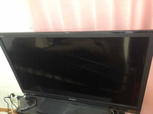 SHARP 32インチ液晶テレビ 2013年製