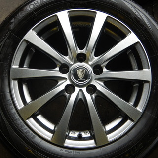 マナレイスポーツ　１６インチ　プリウスアルファ、ＳＡＩ，イプサム