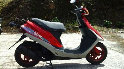 ホンダ　Dio SR　50cc. 　実動 !! 人気 !!  赤の SR