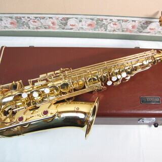YAMAHA YAS-32 アルトサックス ヤマハ 管楽器 です