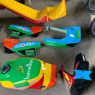 cbr400f 外装 フルBEET セット 3段シート ロケット 当時