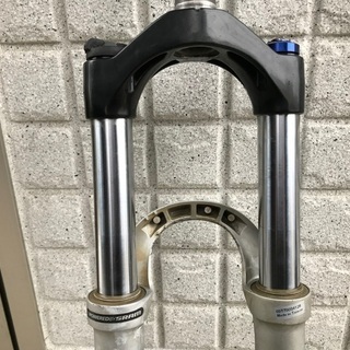 Rockshox TORA サスペンション U-turn Compression機能付