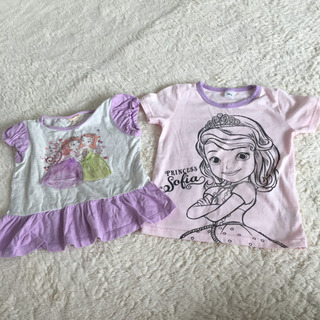 紫可愛い‼️2枚セット  Tシャツ 120 ソフィア